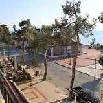 Han/Misafirhane Tsirigotis Sea View Loutra Edipsou (Evia)