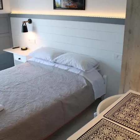 Tsirigotis Sea View Locanda