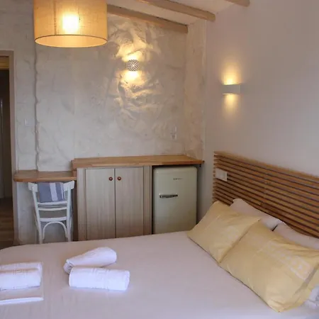 Studio Tsirigotis Sea View *