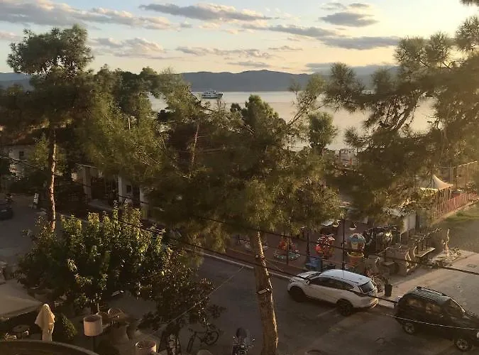 Tsirigotis Sea View Inn