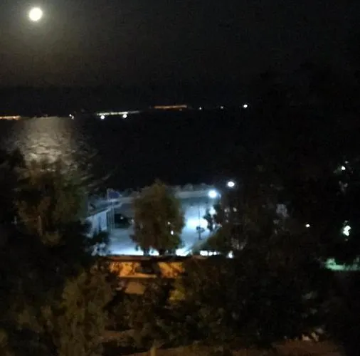 Inn Tsirigotis Sea View