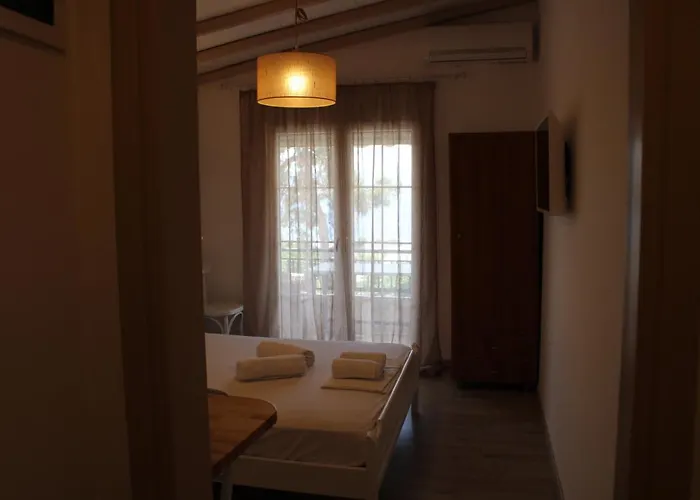 Tsirigotis Sea View Inn *